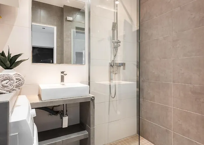 Flatbook - Old Town Sw Ducha Comfort *