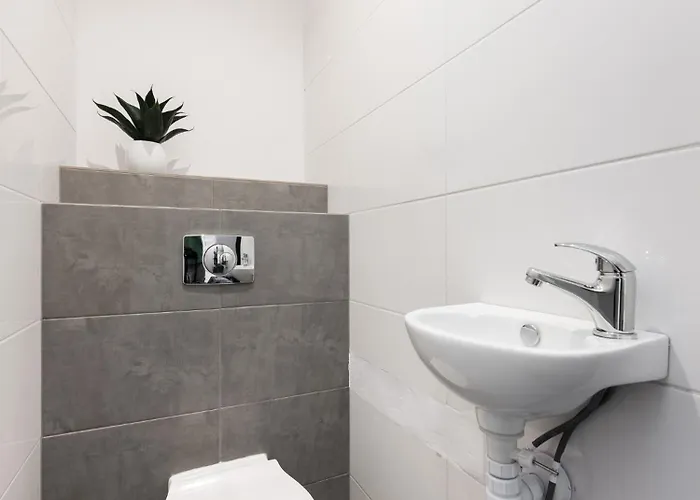 Flatbook - Old Town Sw Ducha Comfort