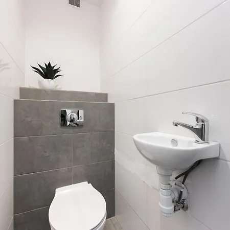 Flatbook - Old Town Sw Ducha Comfort